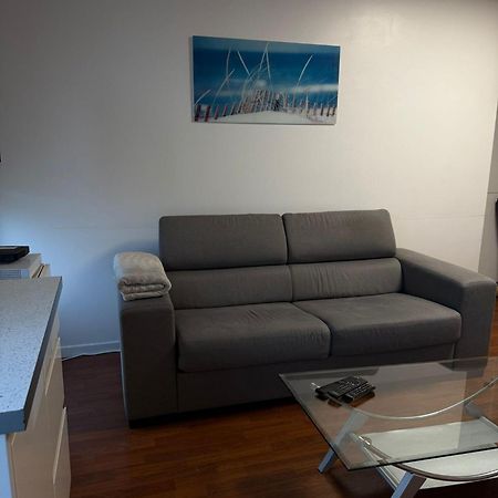 Spacieux Appartement De Charme, Pres De Paris マント・ラ・ジョリー エクステリア 写真